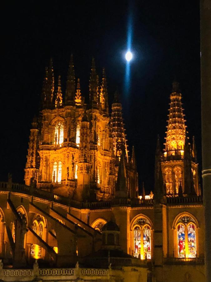 Una MIRADA A LA CATEDRAL-Apartamentos Burgos Catedral Exterior foto